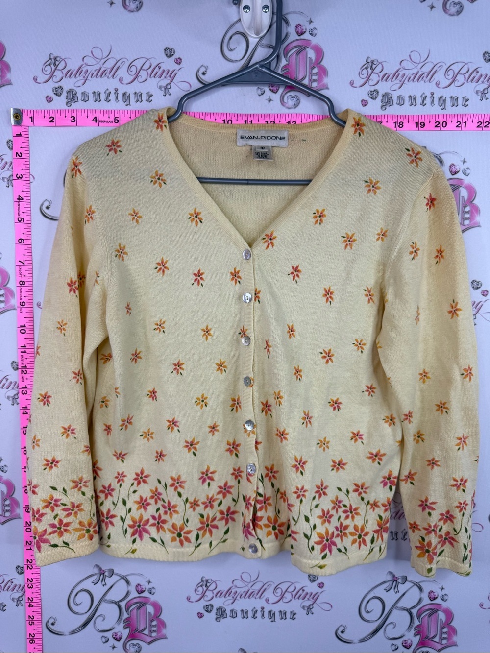 Evan Picone cardigan button up Cream Floral Button V-Neck Cardigan
